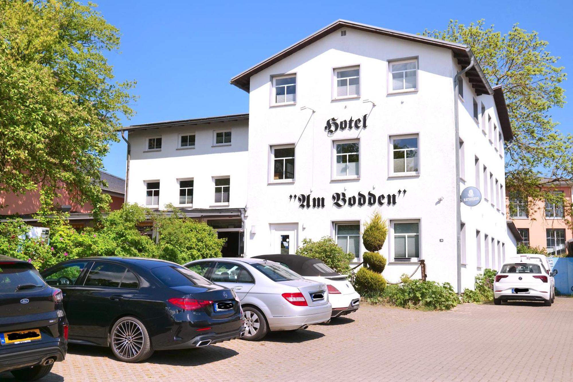 Hotel & Restaurant Am Bodden 푸트버스 외부 사진