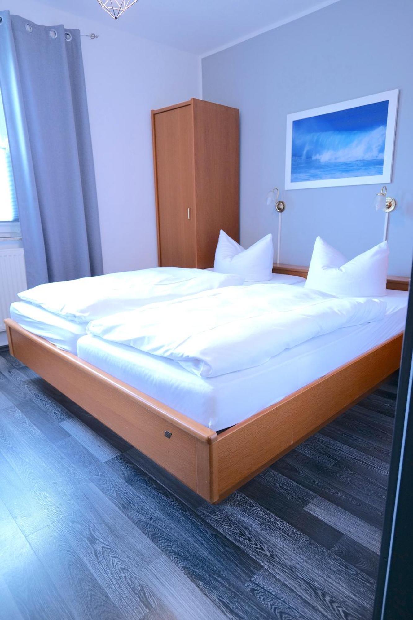 Hotel & Restaurant Am Bodden 푸트버스 외부 사진