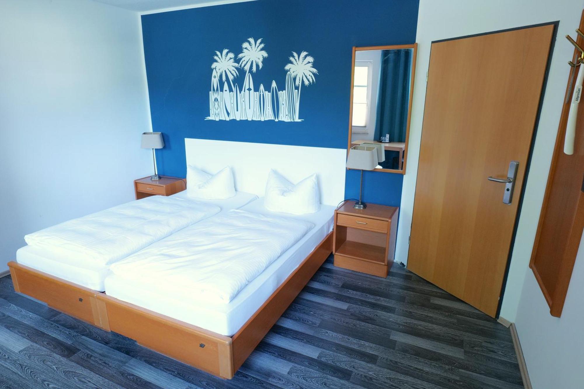 Hotel & Restaurant Am Bodden 푸트버스 외부 사진
