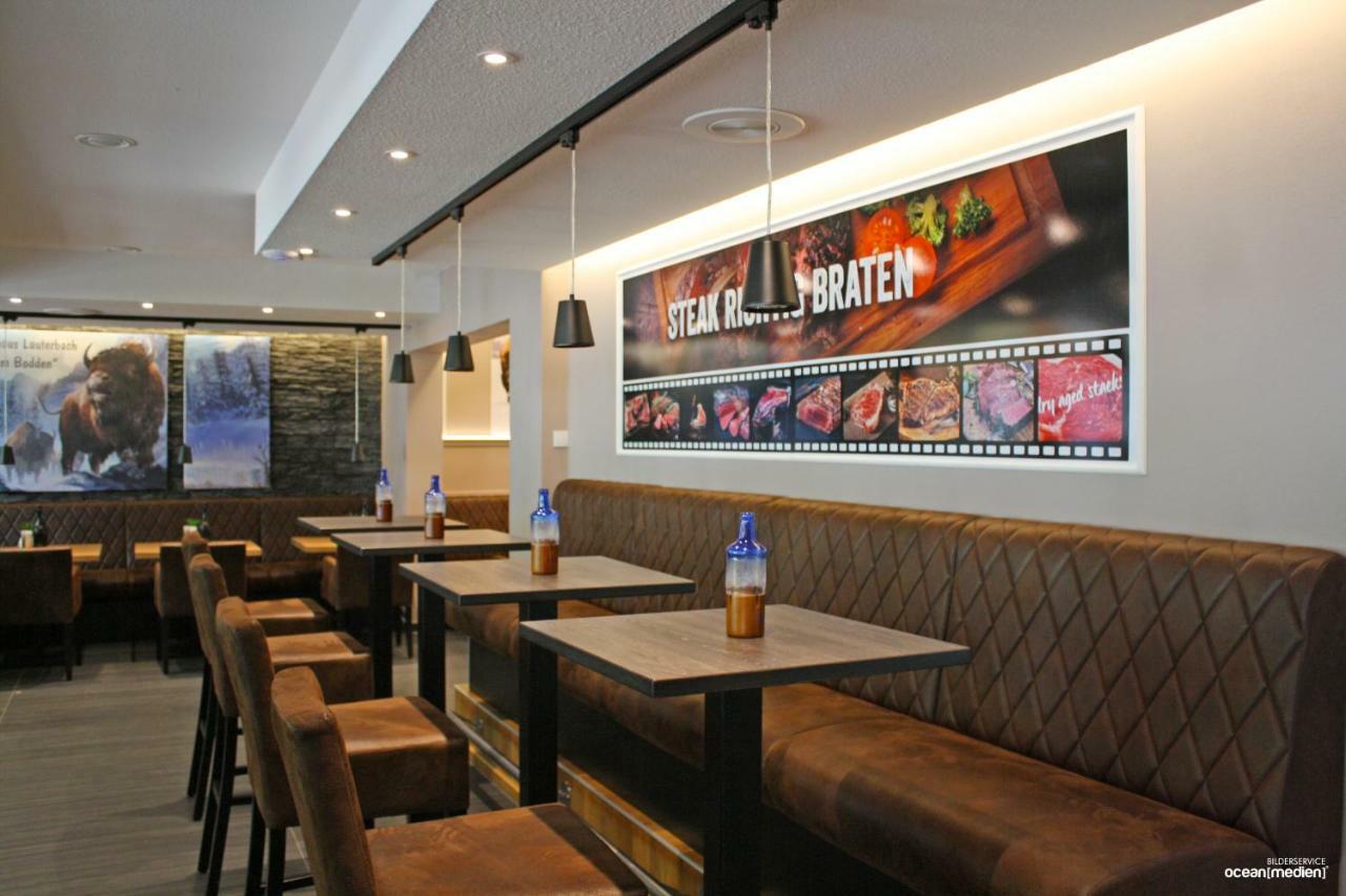 Hotel & Restaurant Am Bodden 푸트버스 외부 사진